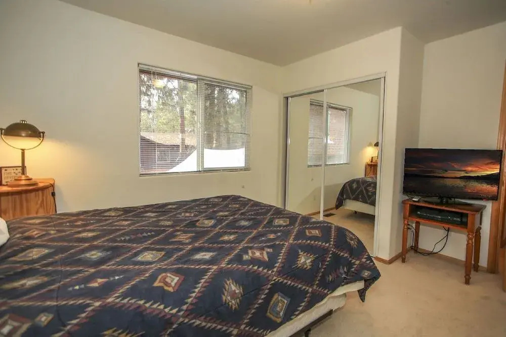 Bears R Us by Big Bear Cool Cabins