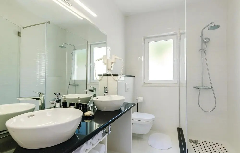 Stunning Home in Orasac With Wifi and 3 Bedrooms