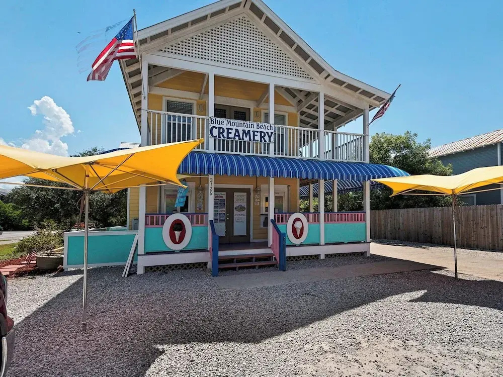 4BR Beachfront Home With Hot tub & Private Beach Access!