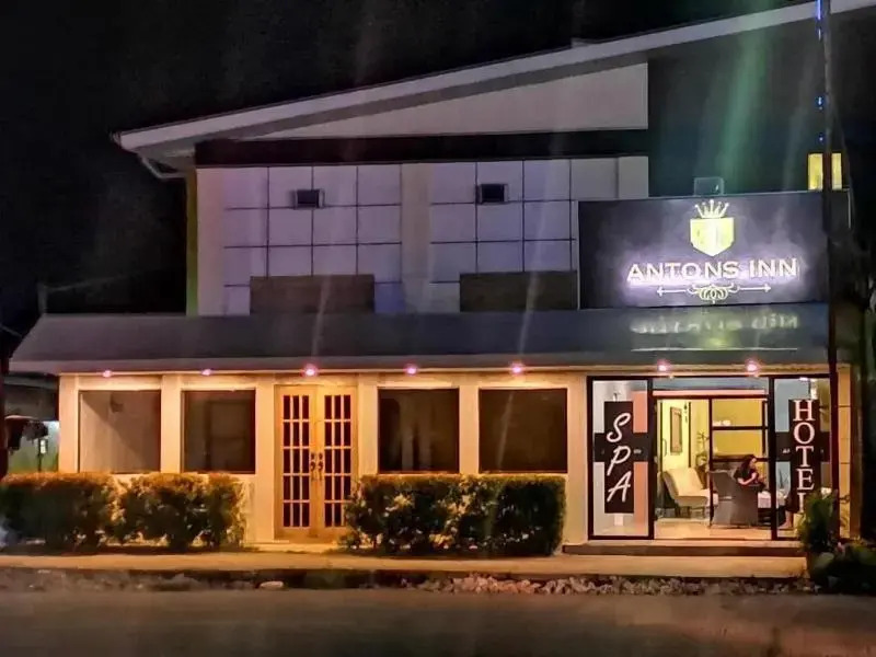 Antons Inn