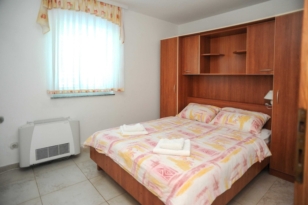 Golden Coast Villa Caska