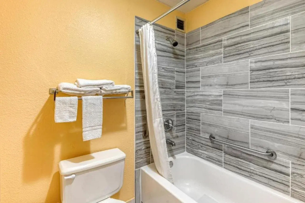 Rodeway Inn & Suites Jefferson