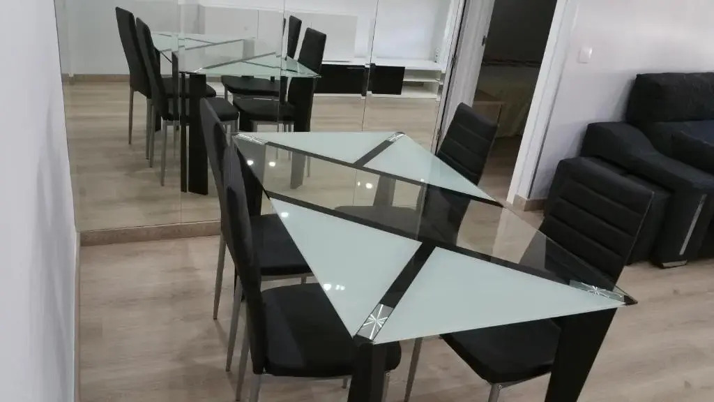 Apartamentos La Vaguada Suites