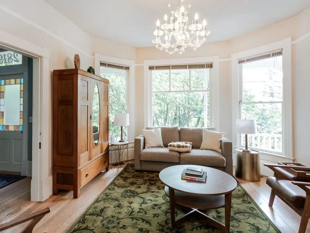 New Listing! Updated Victorian W/ Lake Union Views 3 Bedroom Home