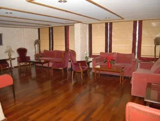 Jolly Hotel