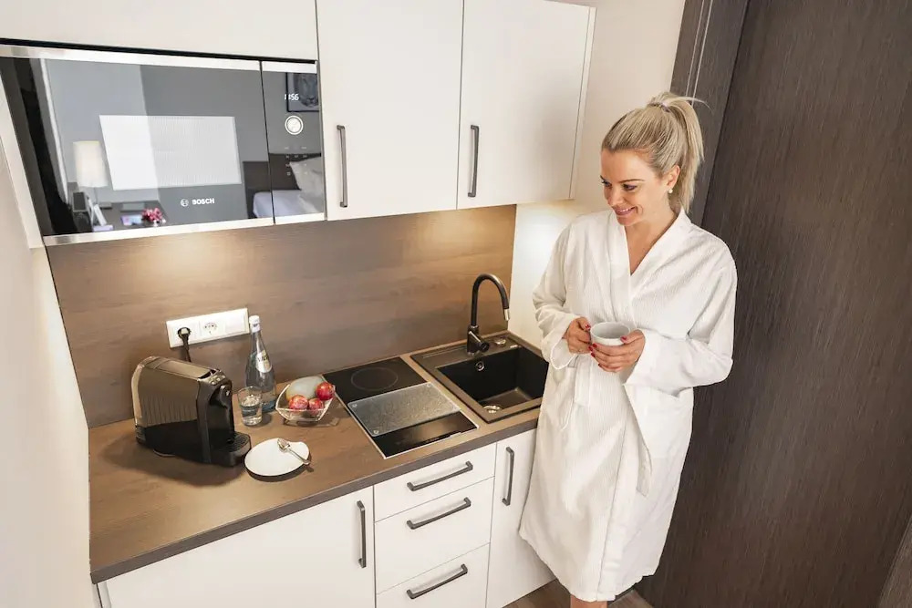 Tiek Apartments