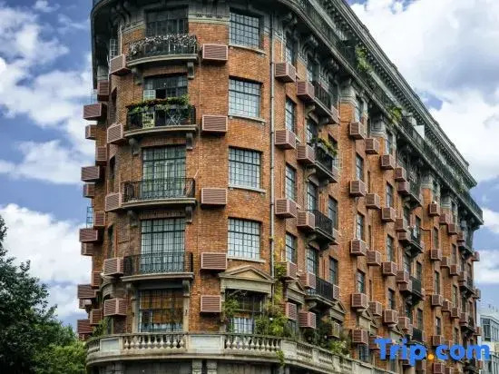 Aichao Fashion Hotel
