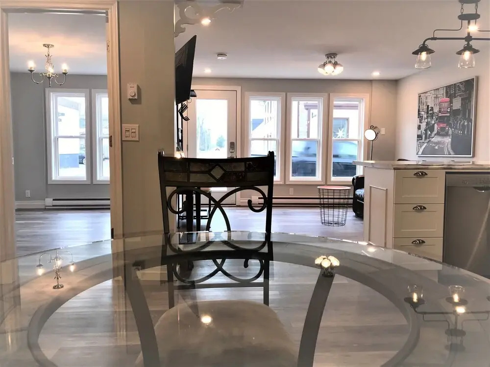 Carleton Place Downtown 1 and 2 Bedroom Entire Apartments