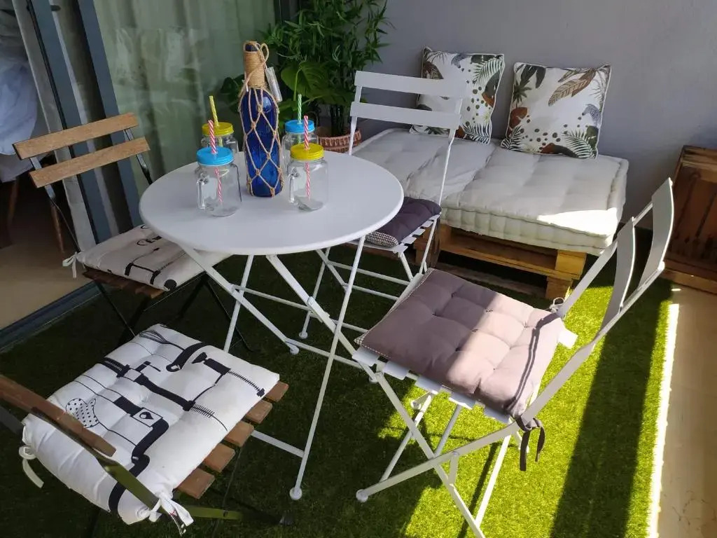 Junto Playa Levante con terraza Chill-Out-2 WCs-A ESTRENAR Gemelos 23