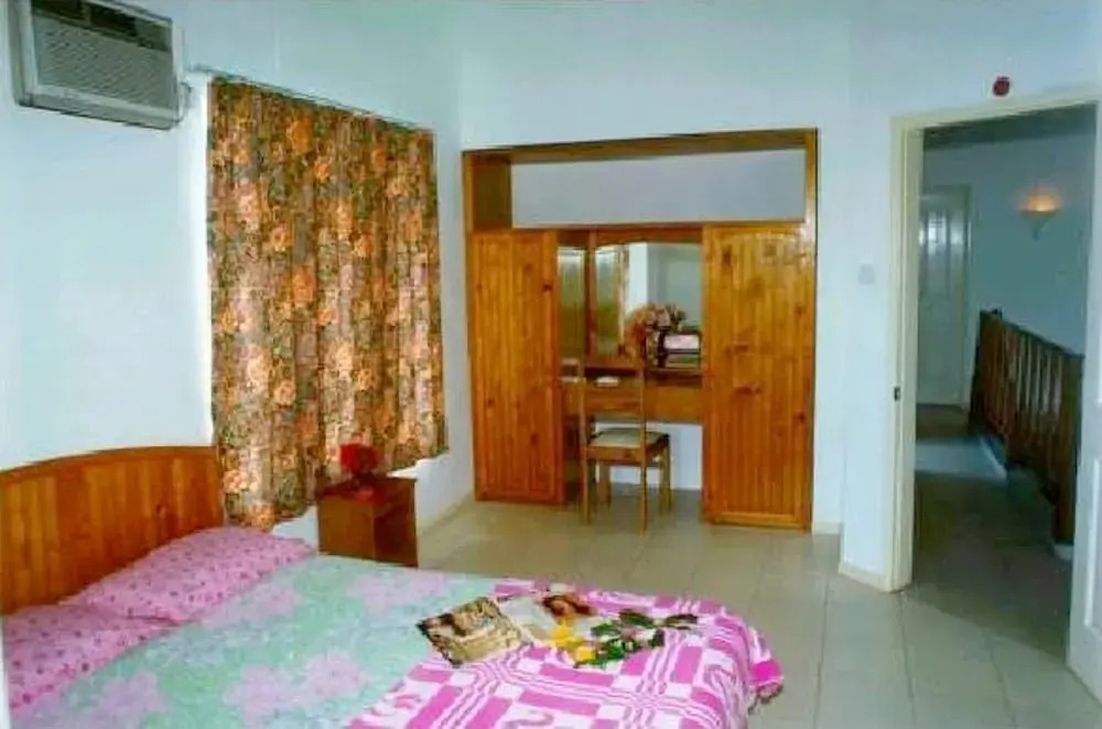 Apartment with 3 Bedrooms in Mont Choisy, with Enclosed Garden And Wifi