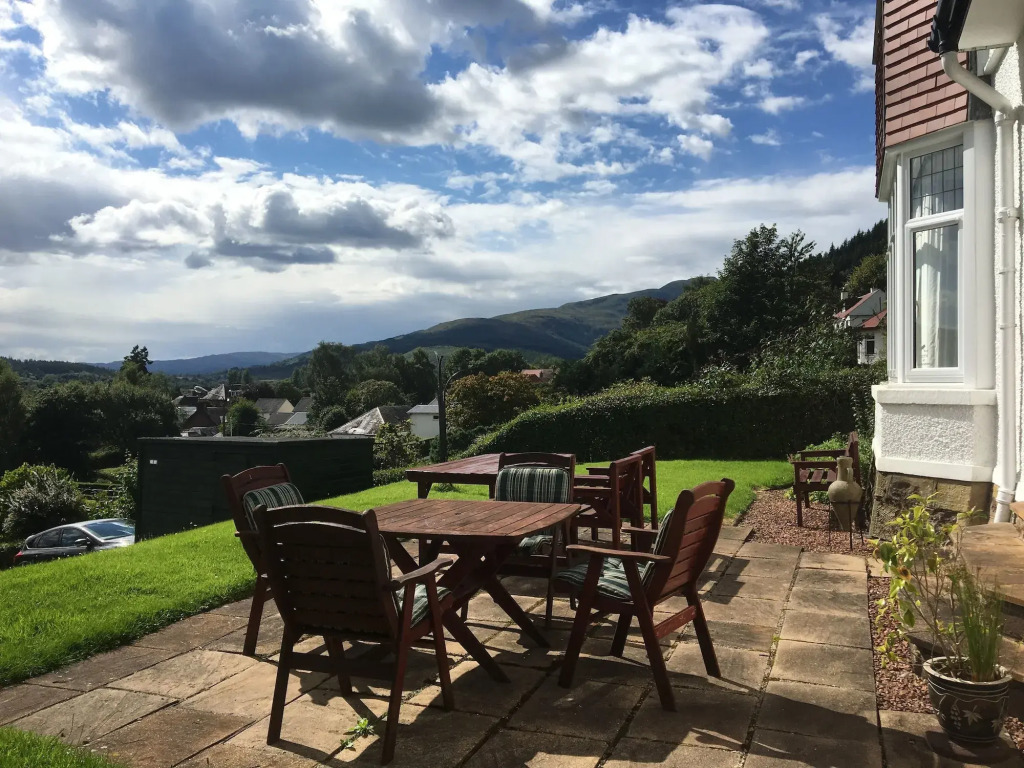 The Knowe Guest House