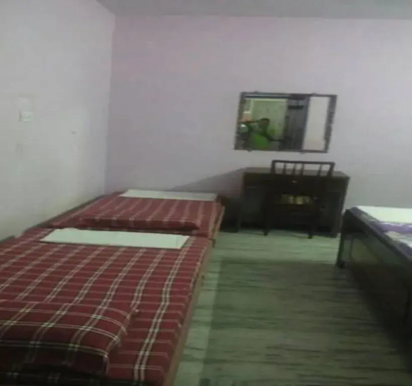 Hotel Golden Crown