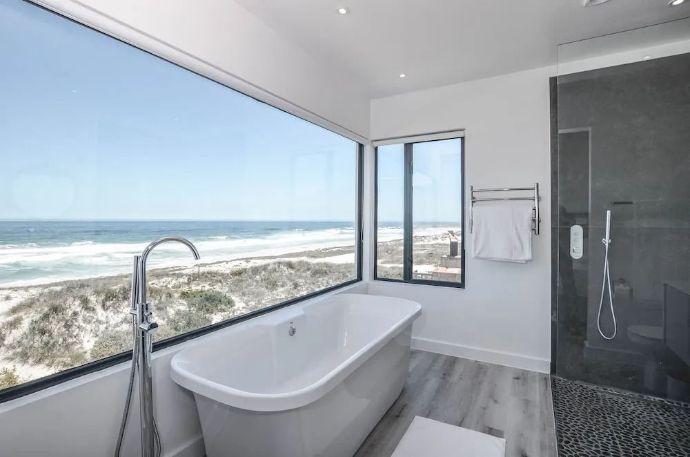 Sandbanks Villa