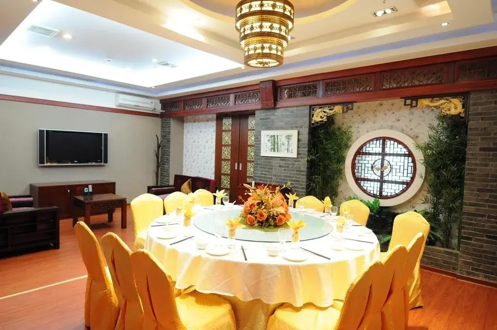 Golden Palace Hotel