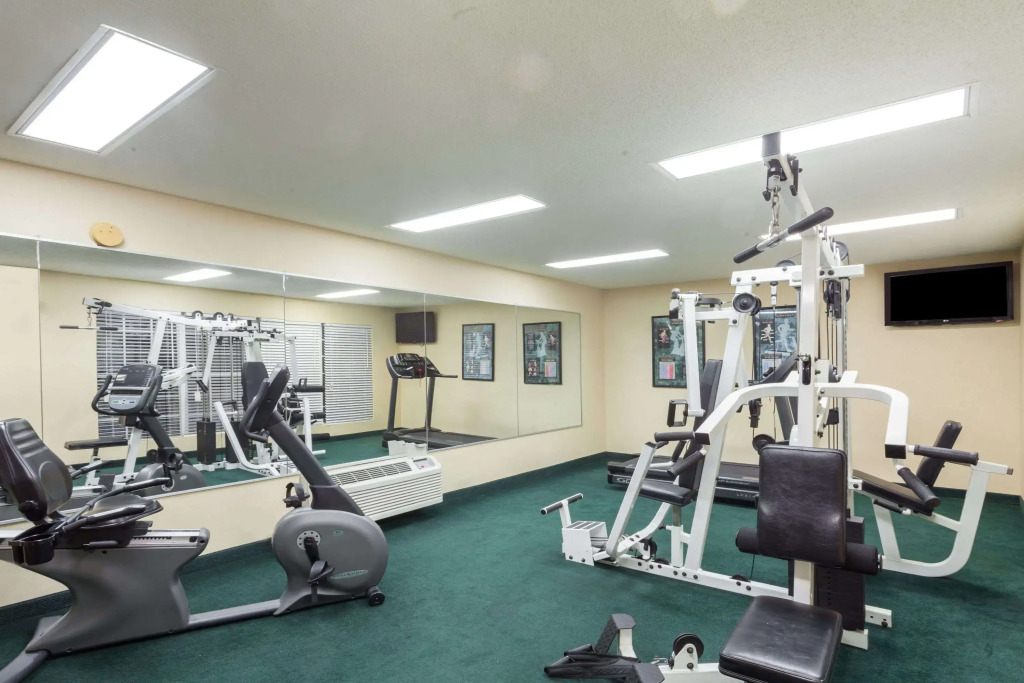 Baymont by Wyndham Columbia Maury
