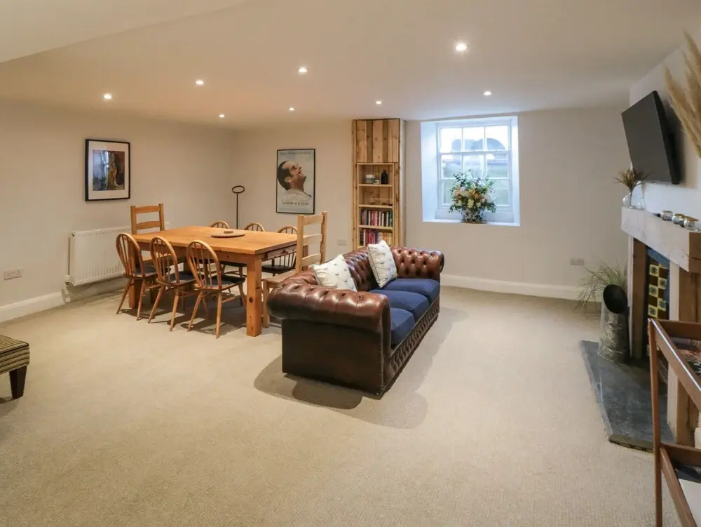 No.20 The Headland