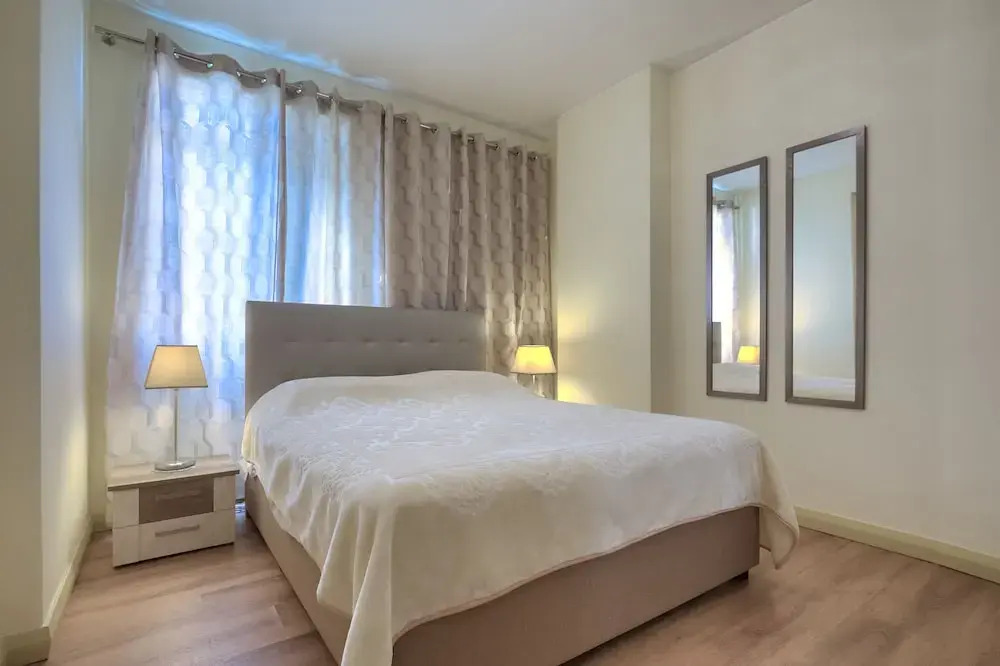 Old Town Apartment