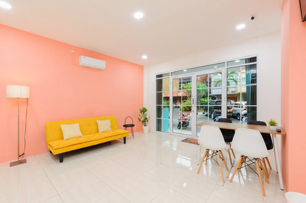 Sans Hotel Cengkareng