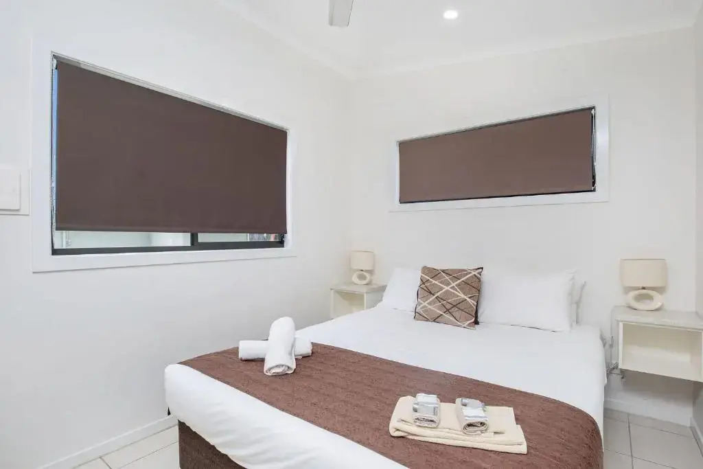 River Retreat Home & Holiday Park