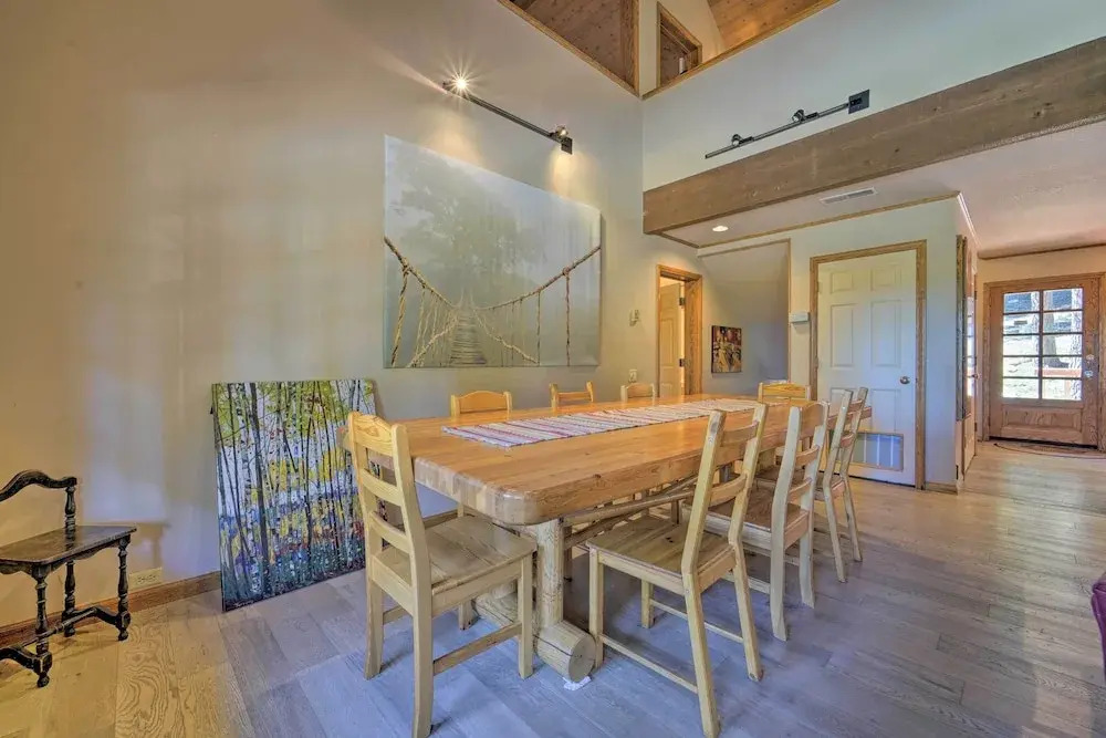 Wraparound Deck & Pool Access: Truckee Cabin