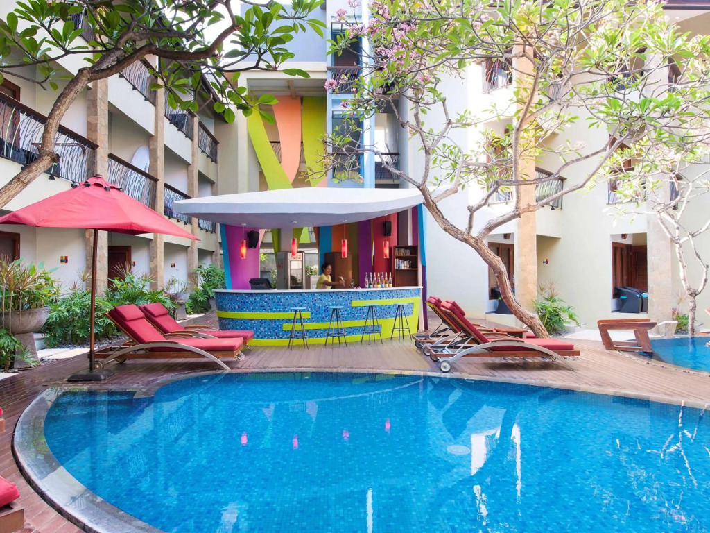 Отель ibis Styles Bali Legian