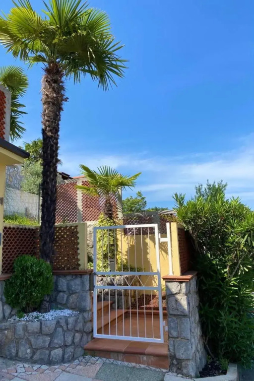 VILLA LOVRAN - heated pool - 5 min walk to the beach - incredible sea view