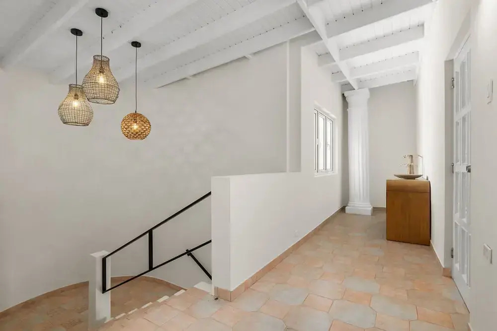 Newly Renovated Amazing Location Private Pool