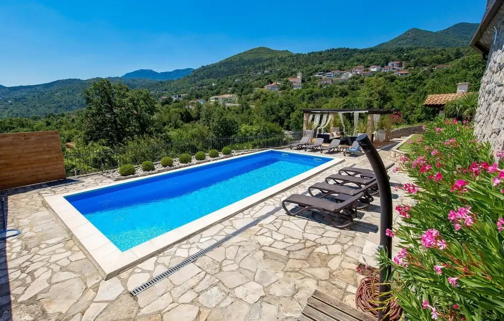 Lovely Home In Veprinac