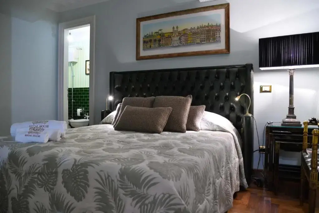 Regal House Roma Capucci 6