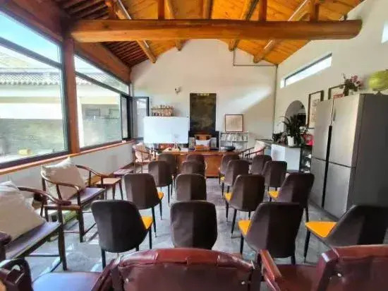 Earth Museum • Artist DIY Homestay (Beijing Badaling Great Wall & Zhan Tianyou Memorial Hall)