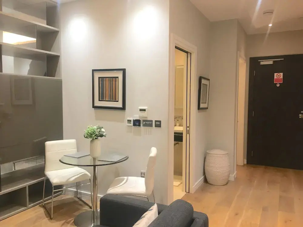 Trafalgar Luxury Suites
