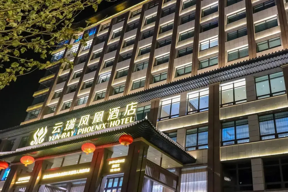 Yun-Ray Phoenix Hotel