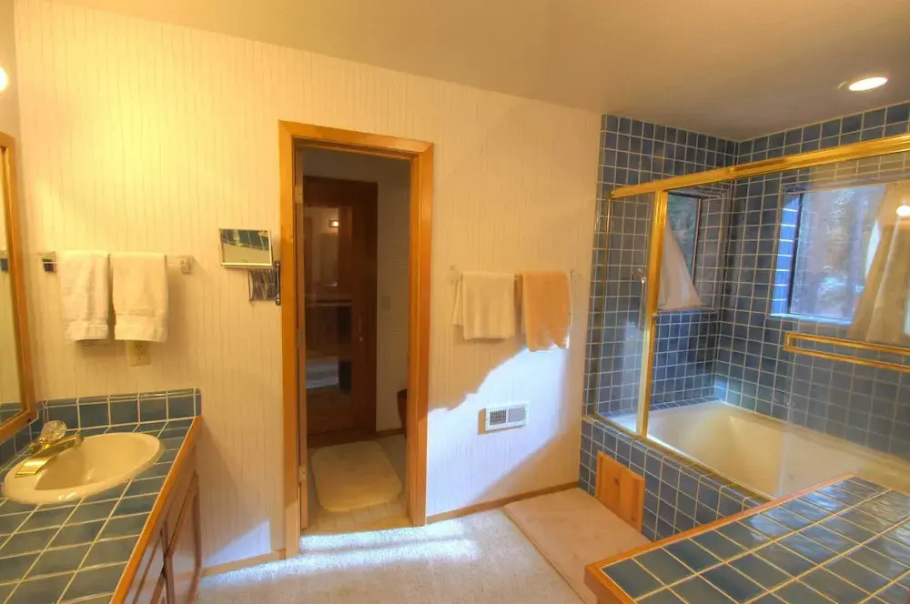 Northstar Logging Trail Lodge