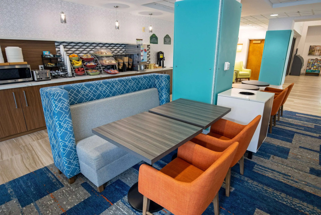 Wingate by Wyndham Lafayette Airport