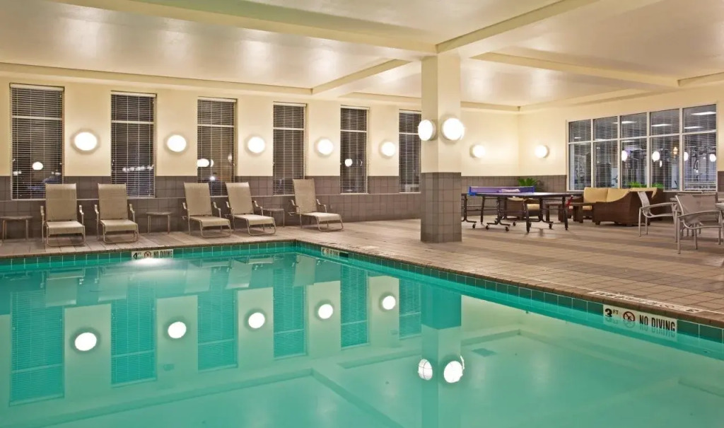 DoubleTree by Hilton Chicago Midway Airport, IL