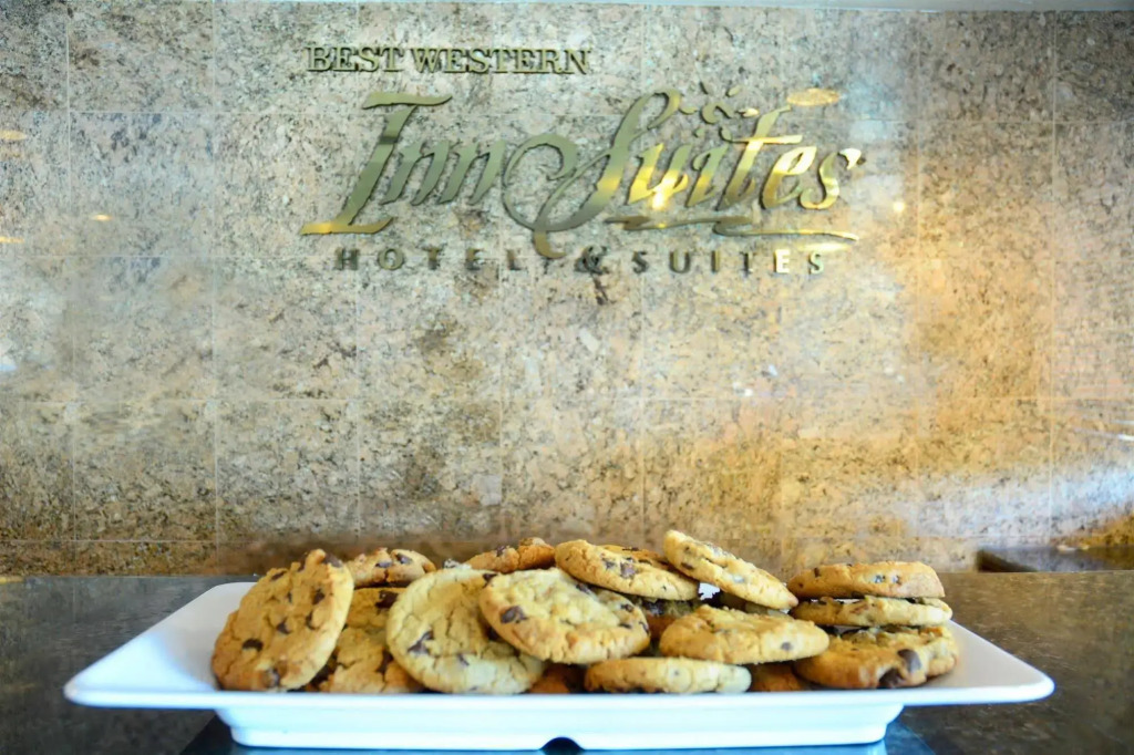 SureStay InnSuites Phoenix Hotel & Suites by Best Western