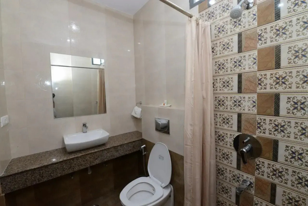 Hotel Sanobar
