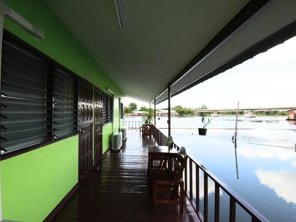 The Best Riverside Guesthouse Kanchanaburi