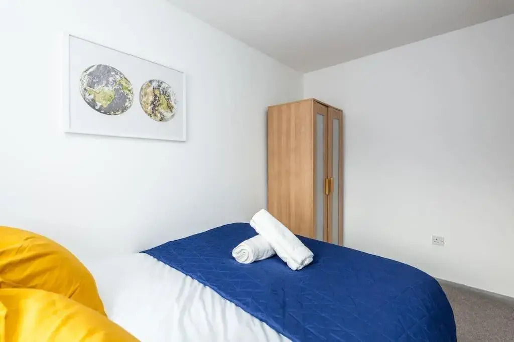 Cosy 2-bed House! Dagenham! Free Parking