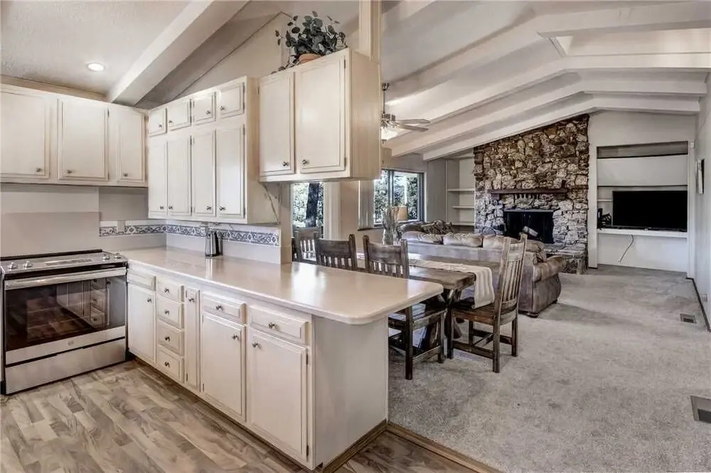 Soul of the Mountain, 4 Bedroom, Fireplace, WiFi, Fire Pit, Grill, Sleep 10