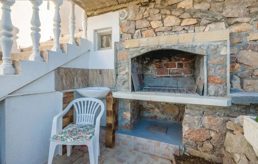 Stunning Apartment in Stinica With Wifi and 1 Bedrooms