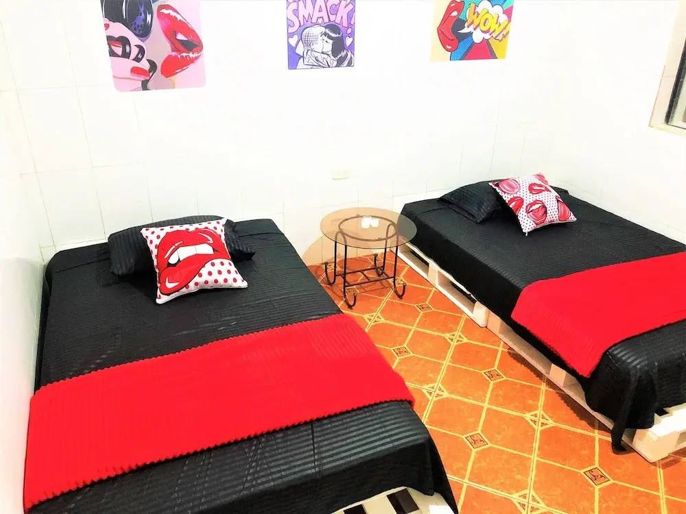 Casa Egos Pop Laureles
