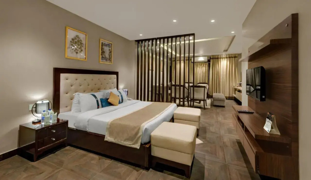 The Explorers Inn Manali