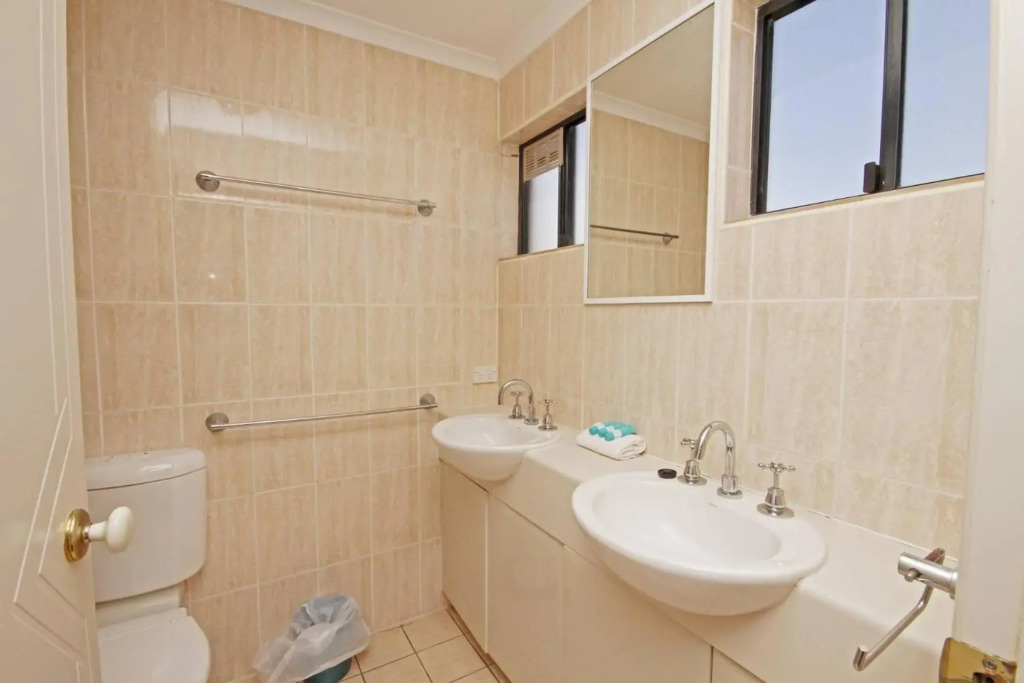 Unit 10, The Rocks, 1746 David Low Way, Coolum Beach - 500 BOND
