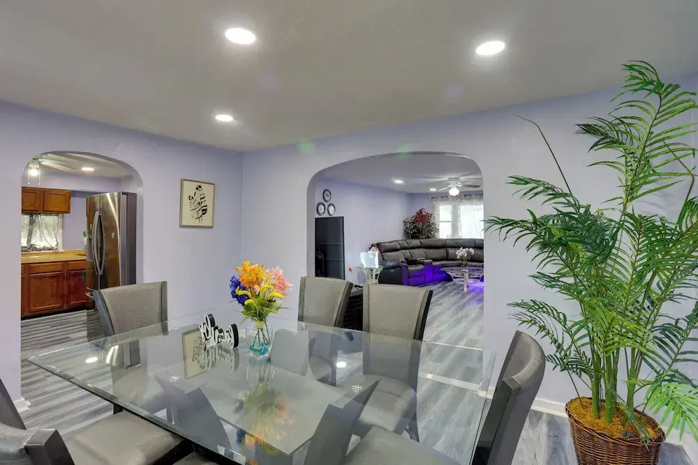 9 Mi to Hersheypark: Spacious Home w/ Deck
