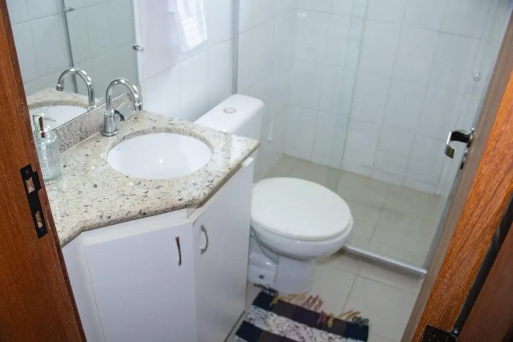 Casa de 2 Suítes com Internet Rápida e Comodidades