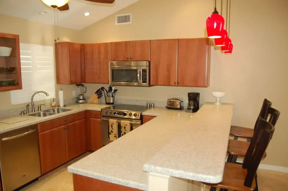 Aloha Kai - Unit 22 2 Bedrooms 2 Bathrooms Apts