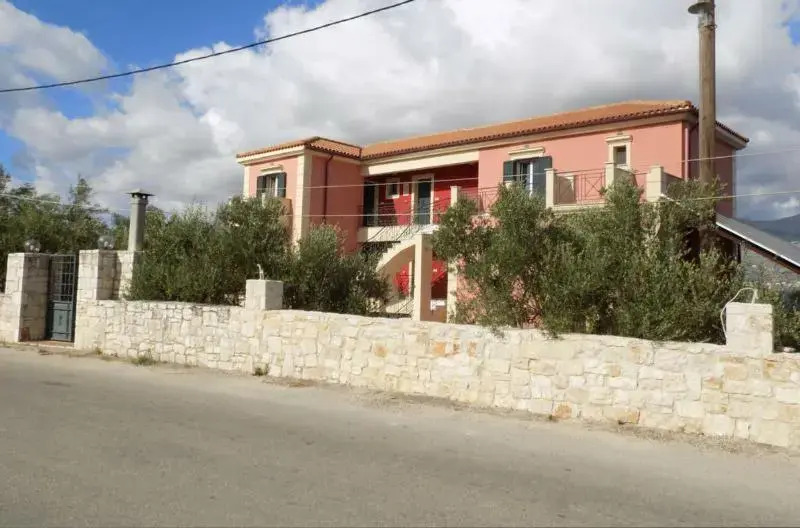 Kolona Apartments