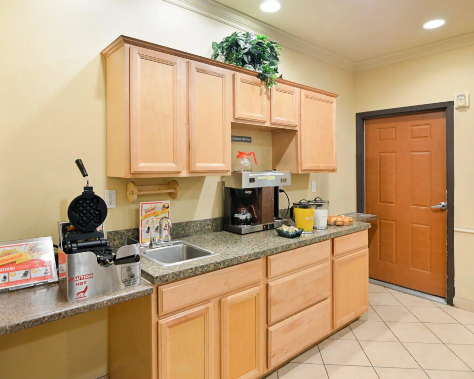 Rodeway Inn Carrollton I-35E