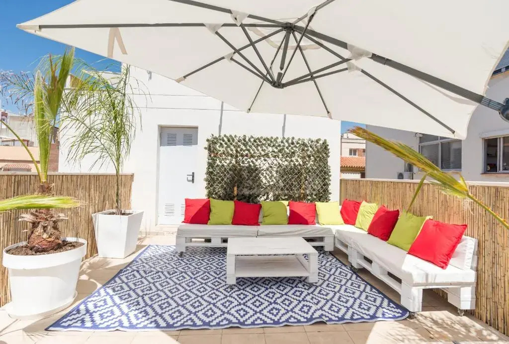 MA1A-Apt with rooftops with Palms Close To Old Town